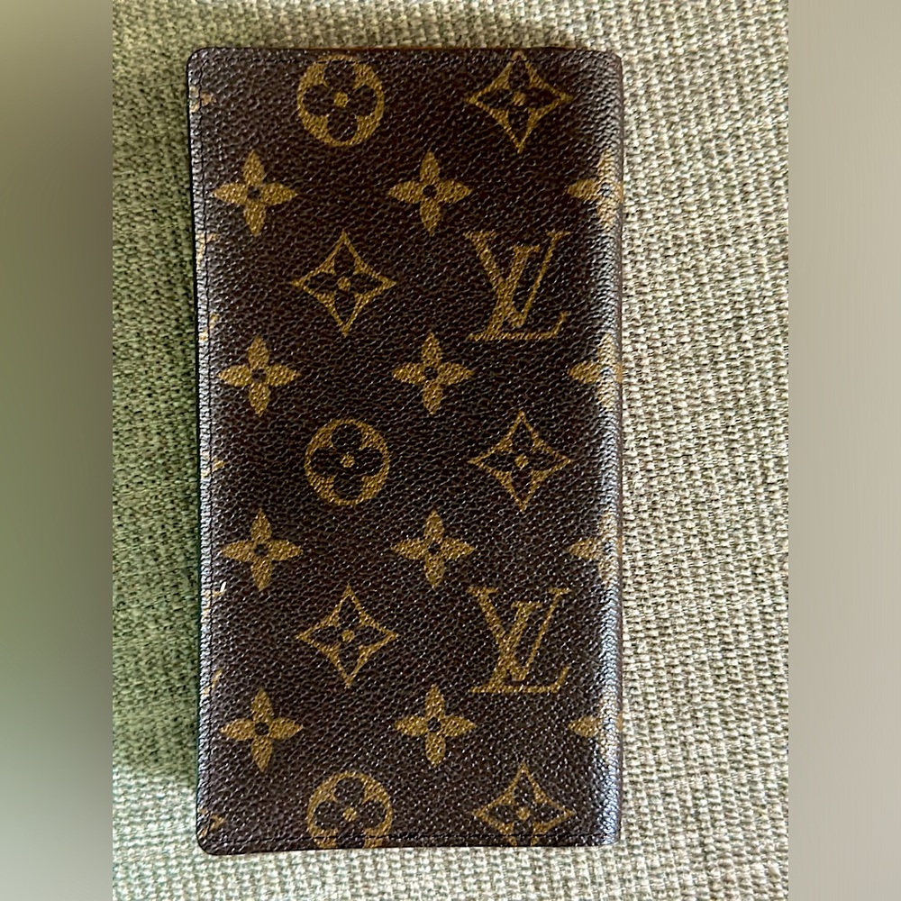Louis Vuitton Checkbook Case